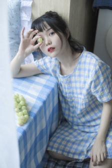 花蒂被吸得异常肿大